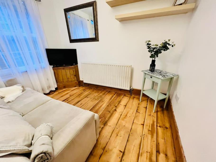 Cosy Cottage In Central Reading Free Parking & Fast Wifi エクステリア 写真