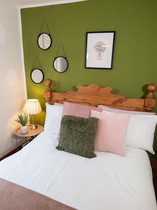 Cosy Cottage In Central Reading Free Parking & Fast Wifi エクステリア 写真