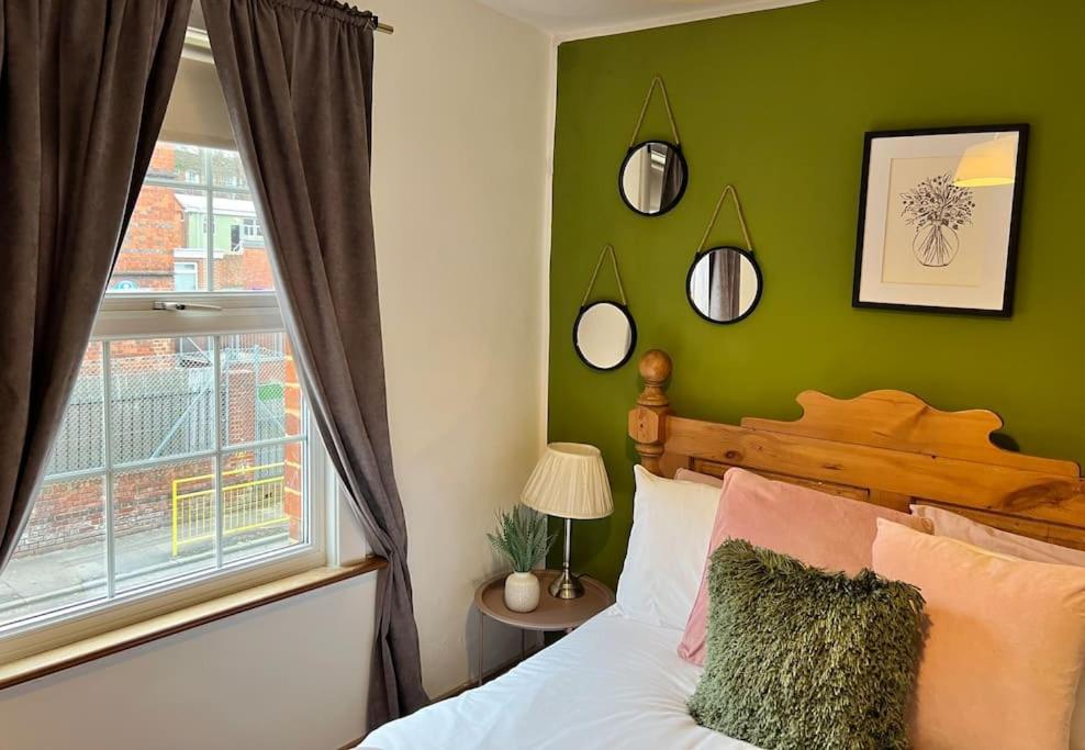 Cosy Cottage In Central Reading Free Parking & Fast Wifi エクステリア 写真