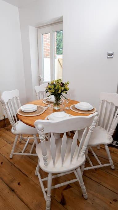 Cosy Cottage In Central Reading Free Parking & Fast Wifi エクステリア 写真