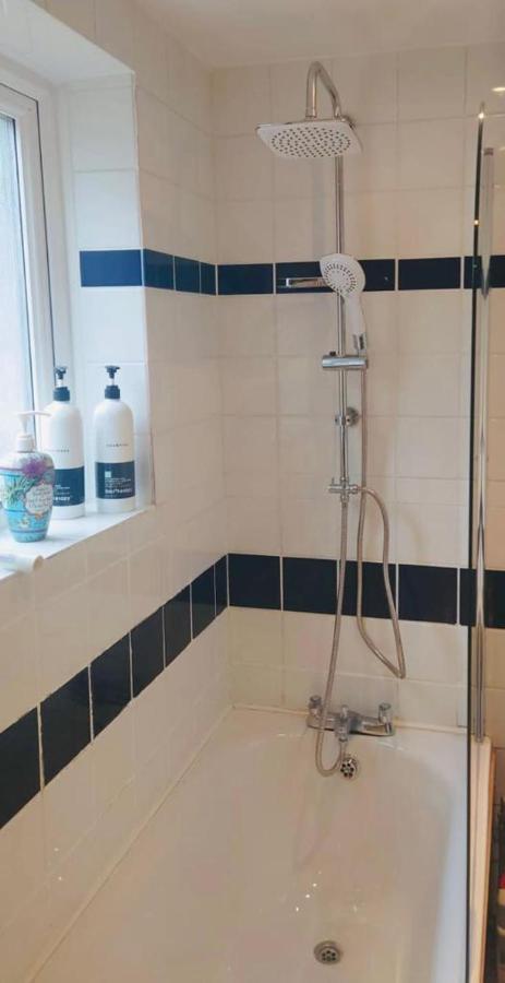 Cosy Cottage In Central Reading Free Parking & Fast Wifi エクステリア 写真